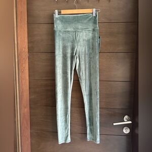 NWT 32 Degrees Balsam Green Velour Velvet Leggings S